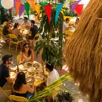Comida al centro de mesa